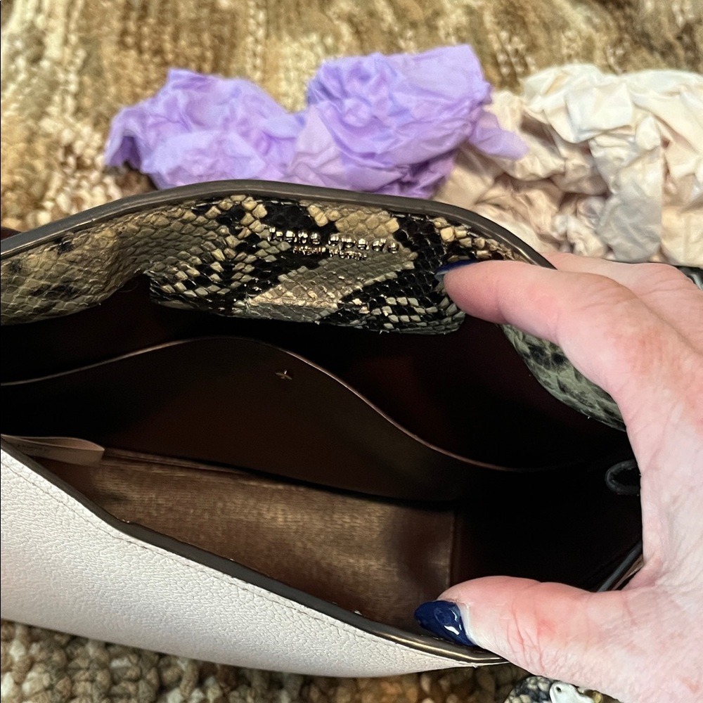 EUC Kate Spade Ny Margaux Snake Embossed Leather Crossbody Shoulder Bag - Picture 8 of 12